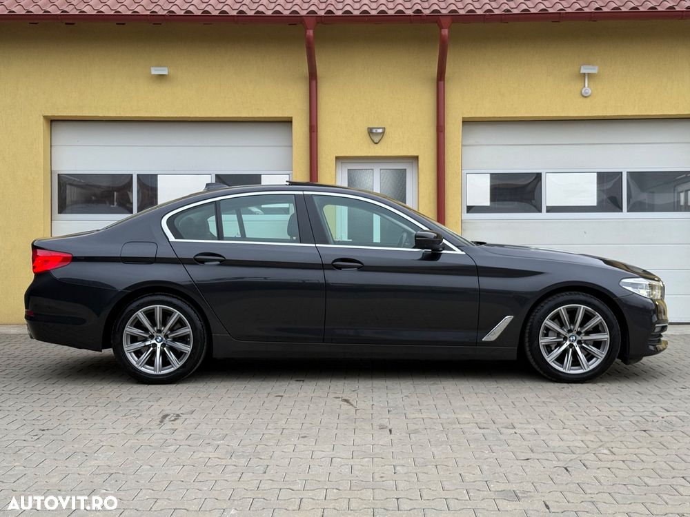 BMW Seria 5 530d xDrive Aut. - 32
