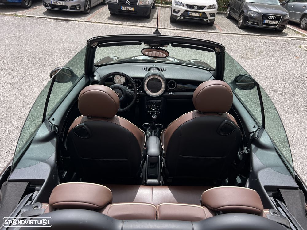 MINI Cabrio Cooper D Highgate - 35