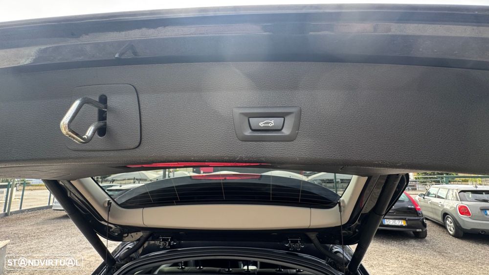 BMW X1 16 d sDrive Line Sport - 25