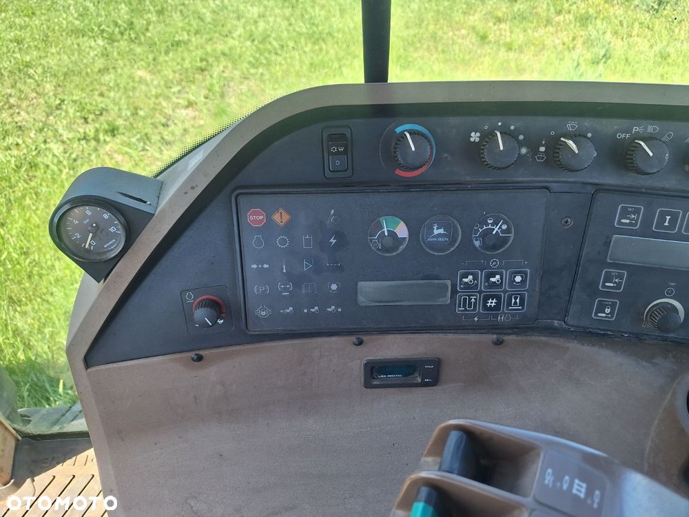 John Deere 8200 4X4 - 19