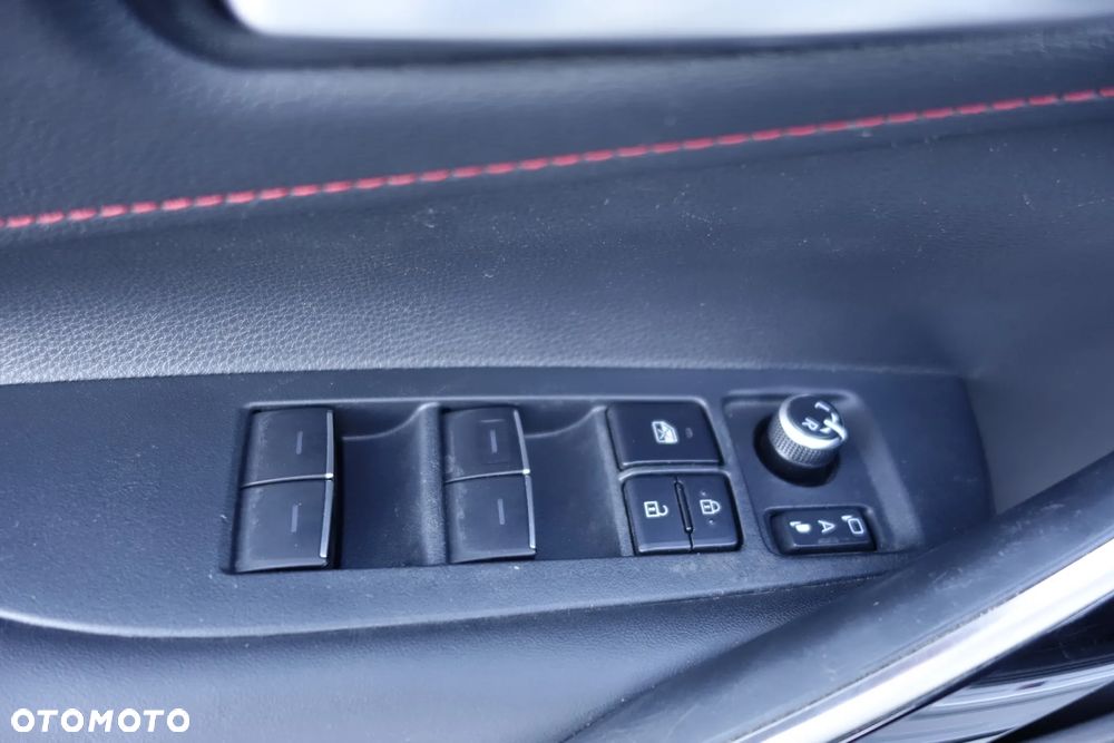 Toyota Corolla 1.8 Hybrid GR Sport - 16