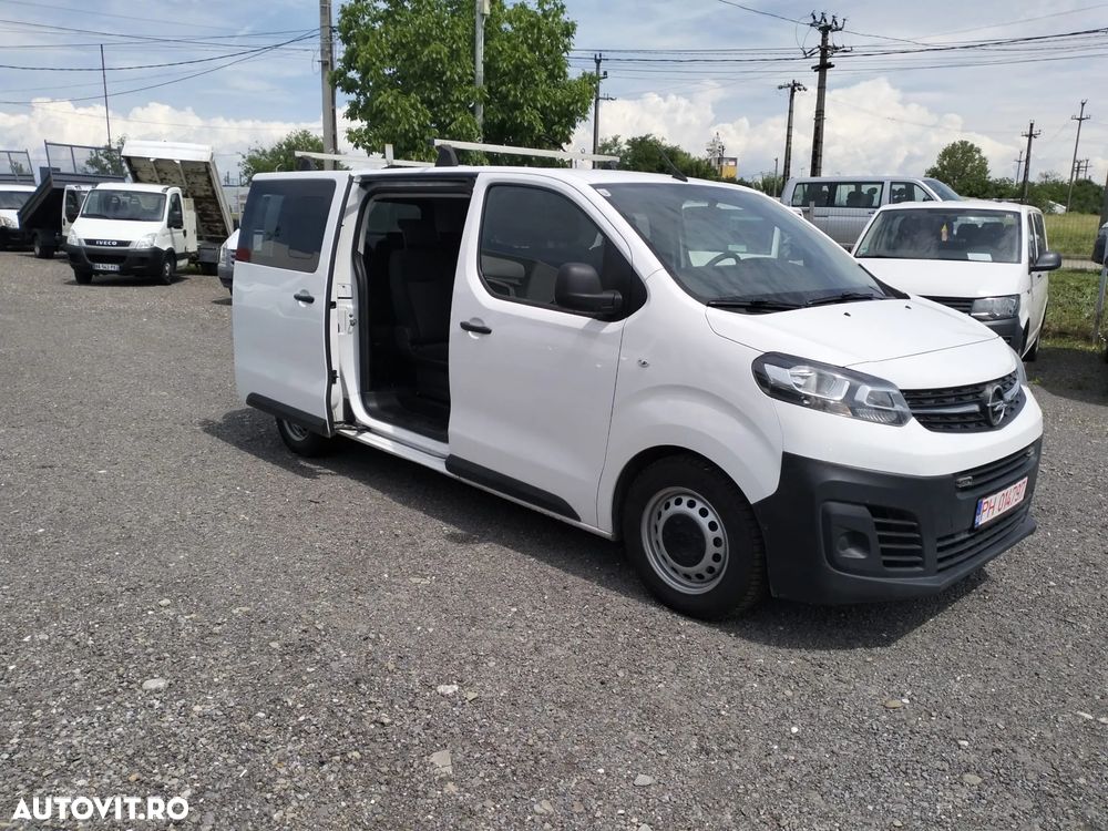 Opel Vivaro - 8