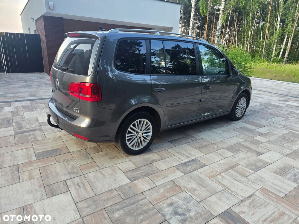 Volkswagen Touran 2.0 TDI DPF DSG Comfortline - 8