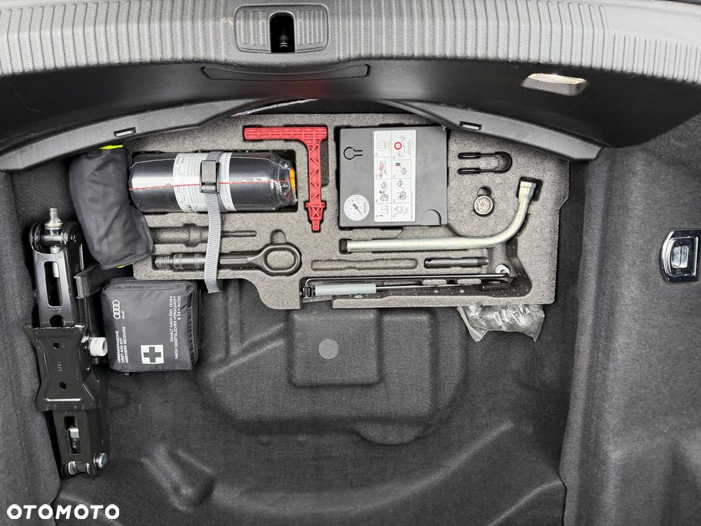 Audi A8 55 TFSI mHEV Quattro Tiptr - 32