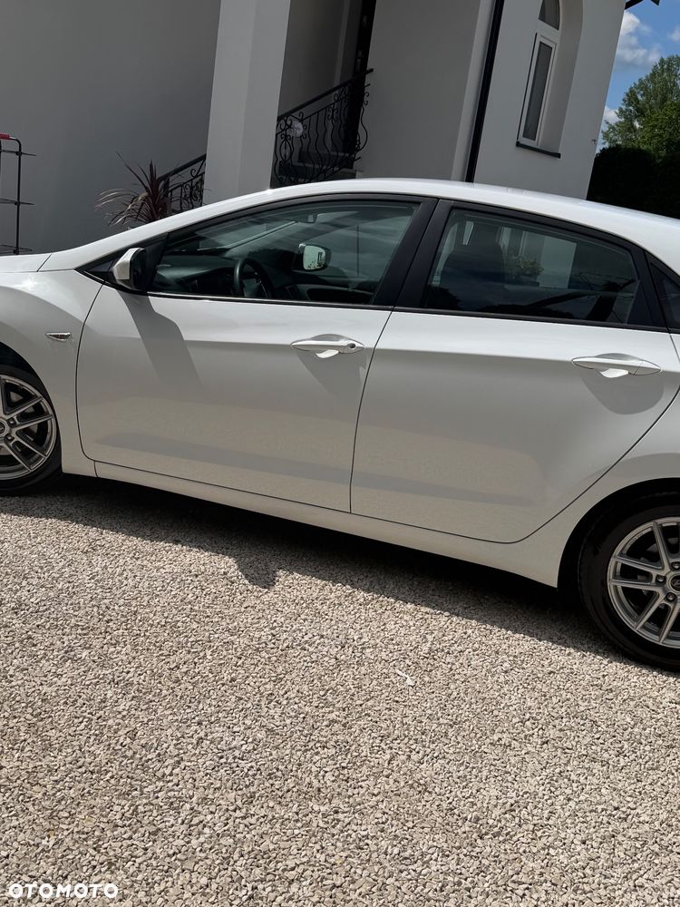 Hyundai i30 1.4 Classic - 4