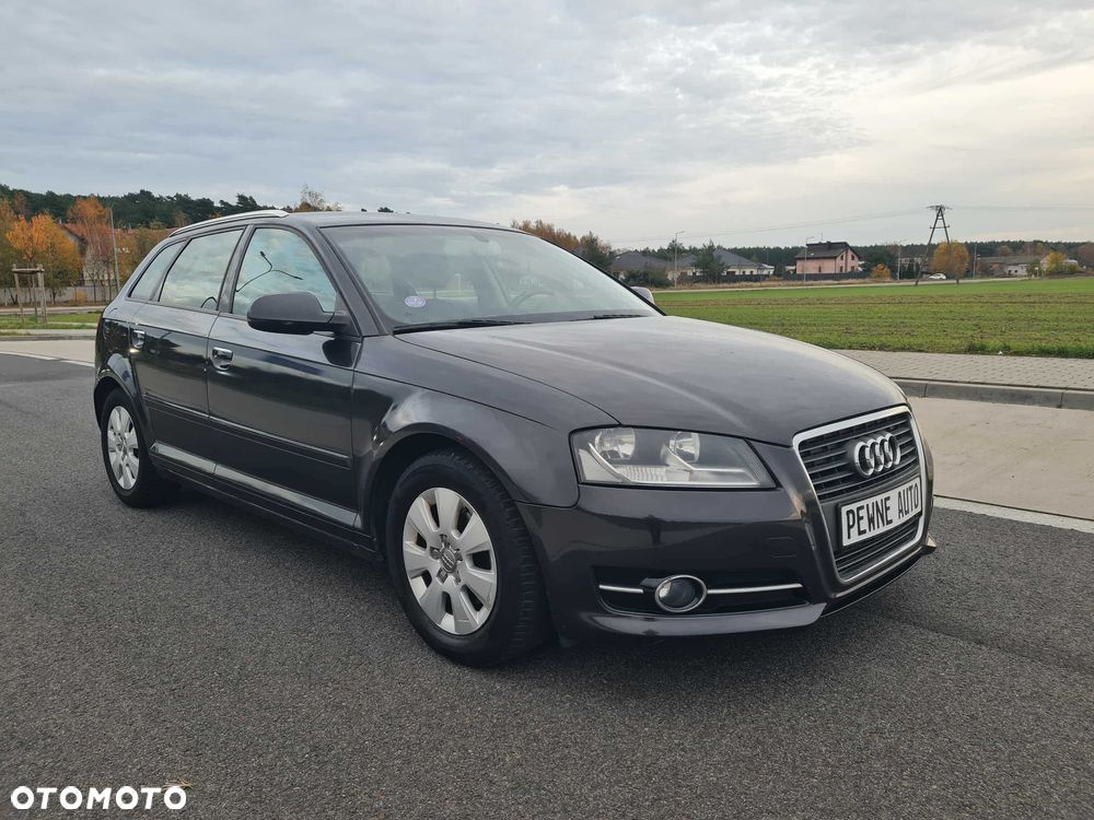 Audi A3 Sportback - 2