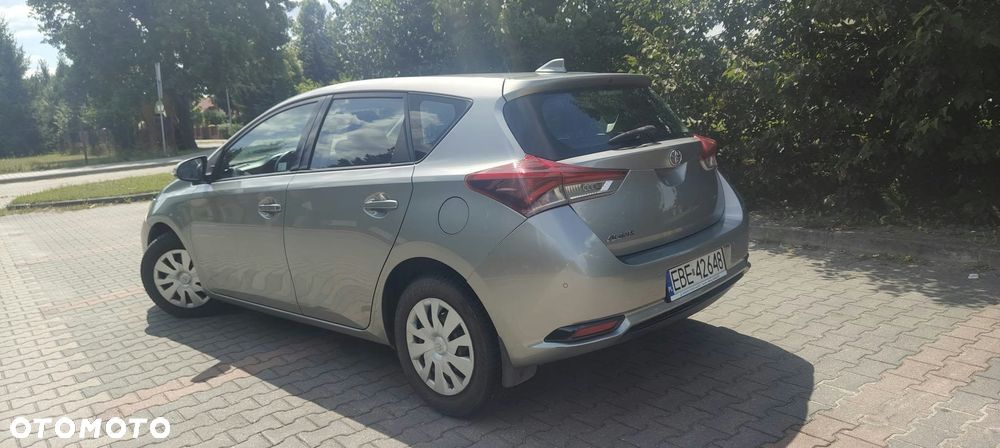 Toyota Auris - 23
