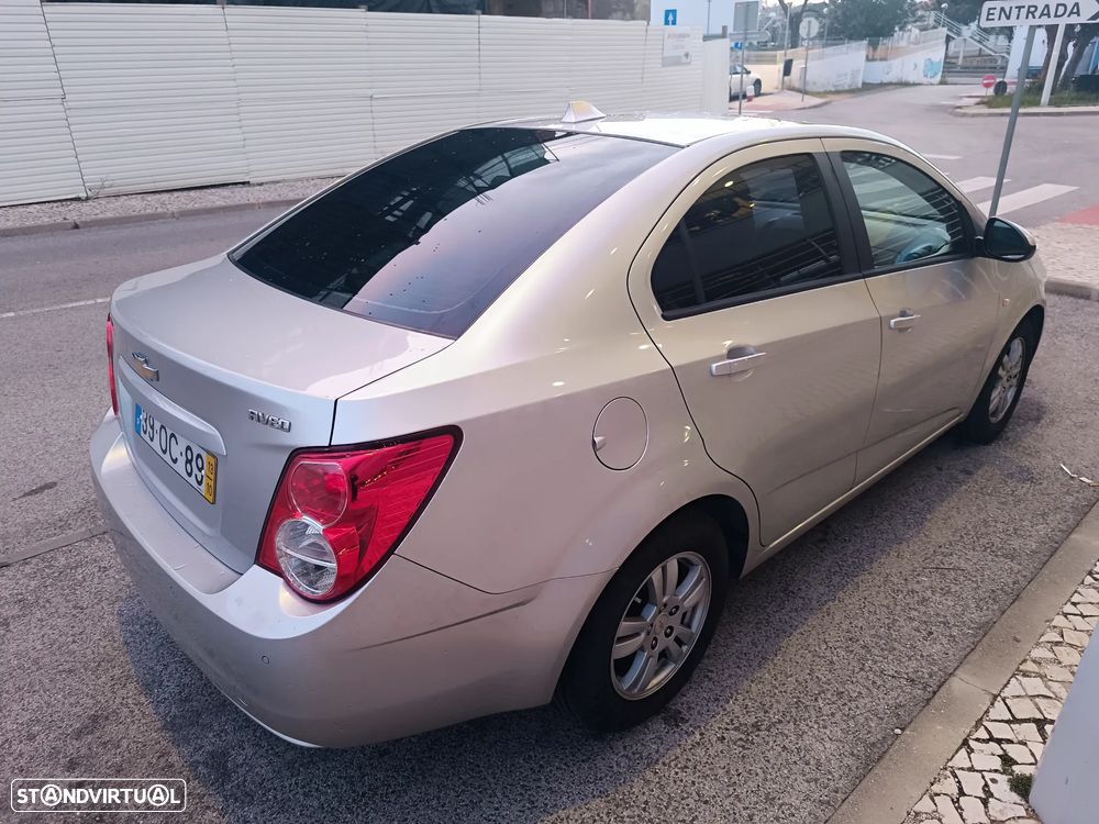 Chevrolet Aveo 1.3 VCDi LTZ - 3