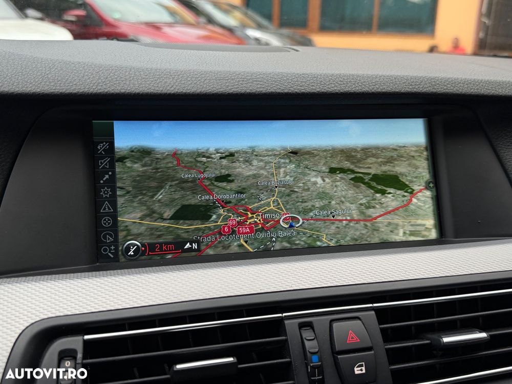 BMW Seria 5 528i xDrive Sport-Aut. - 11