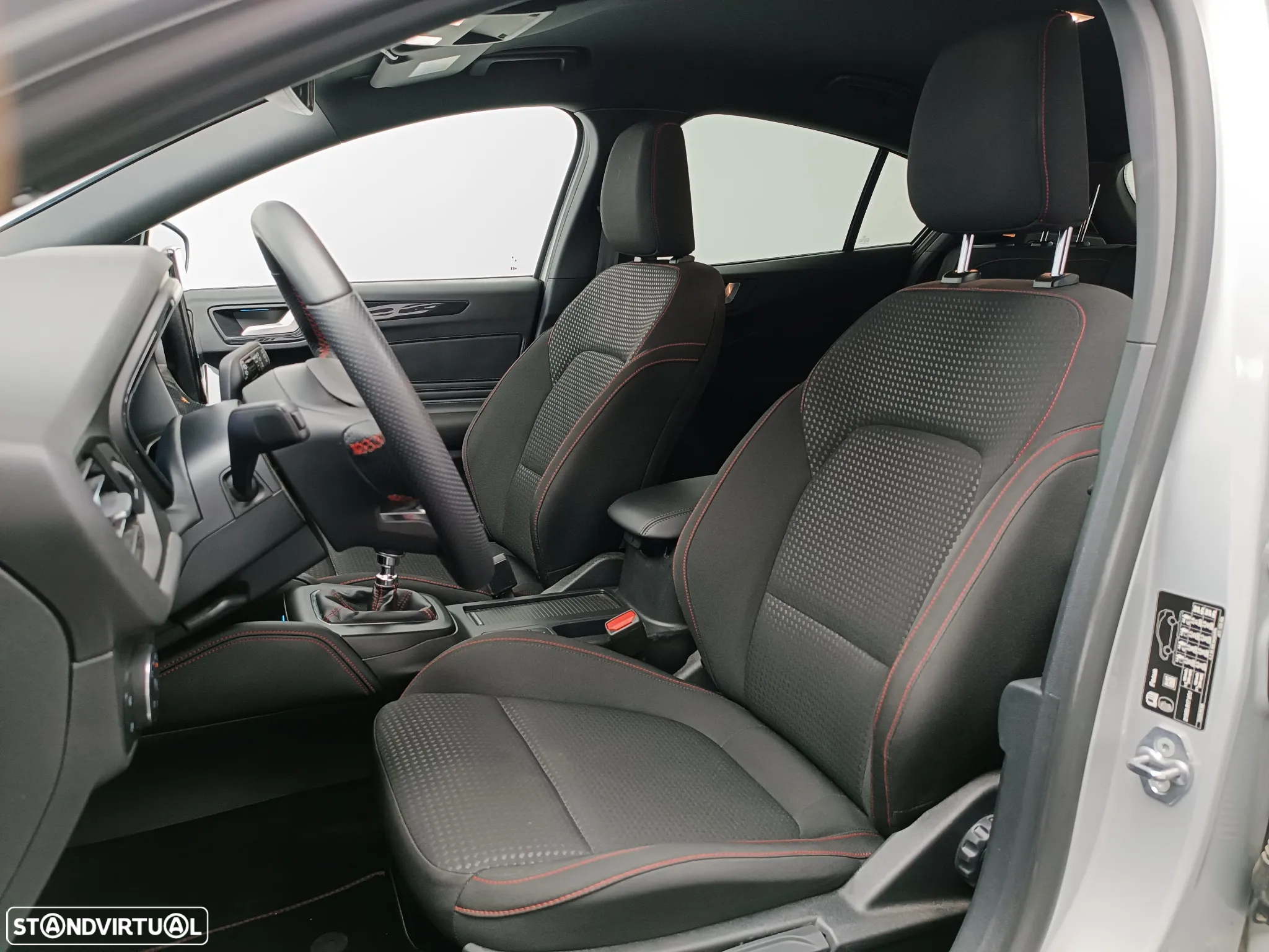 Ford Focus 1.0 EcoBoost MHEV ST-Line X - 7