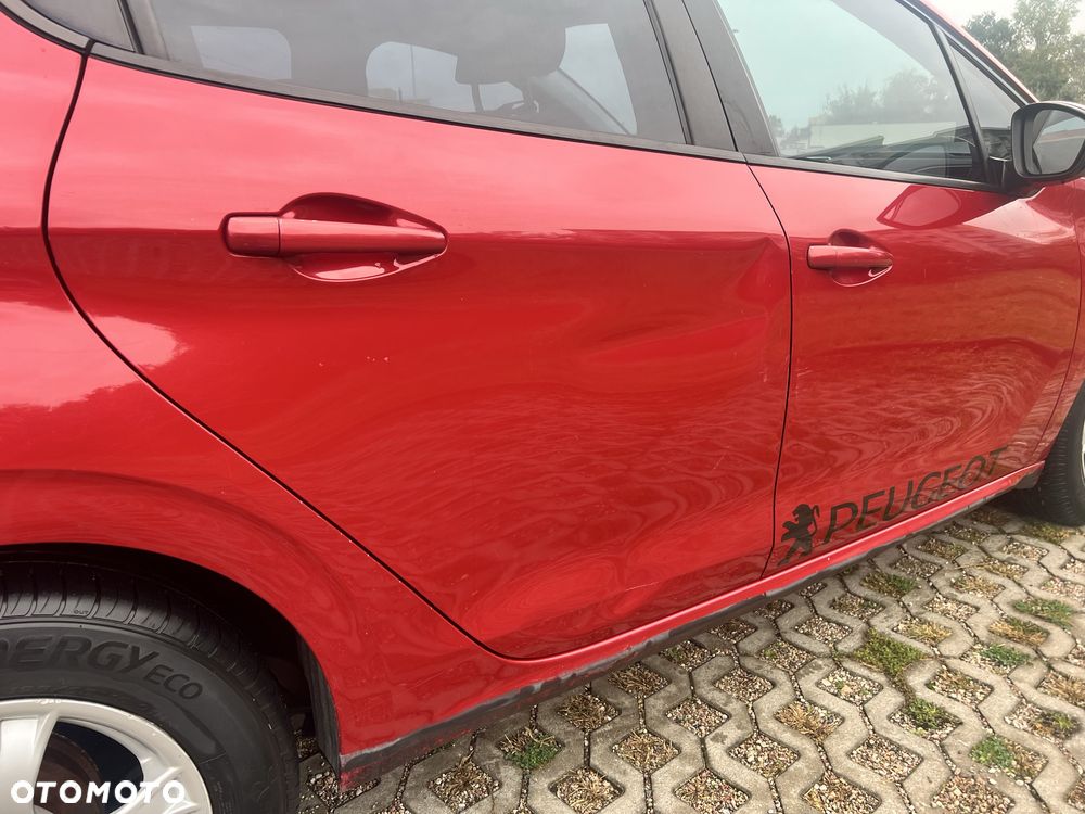 Peugeot 208 - 3