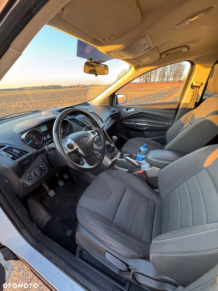 Ford Kuga 1.5 EcoBoost 2x4 Trend - 9