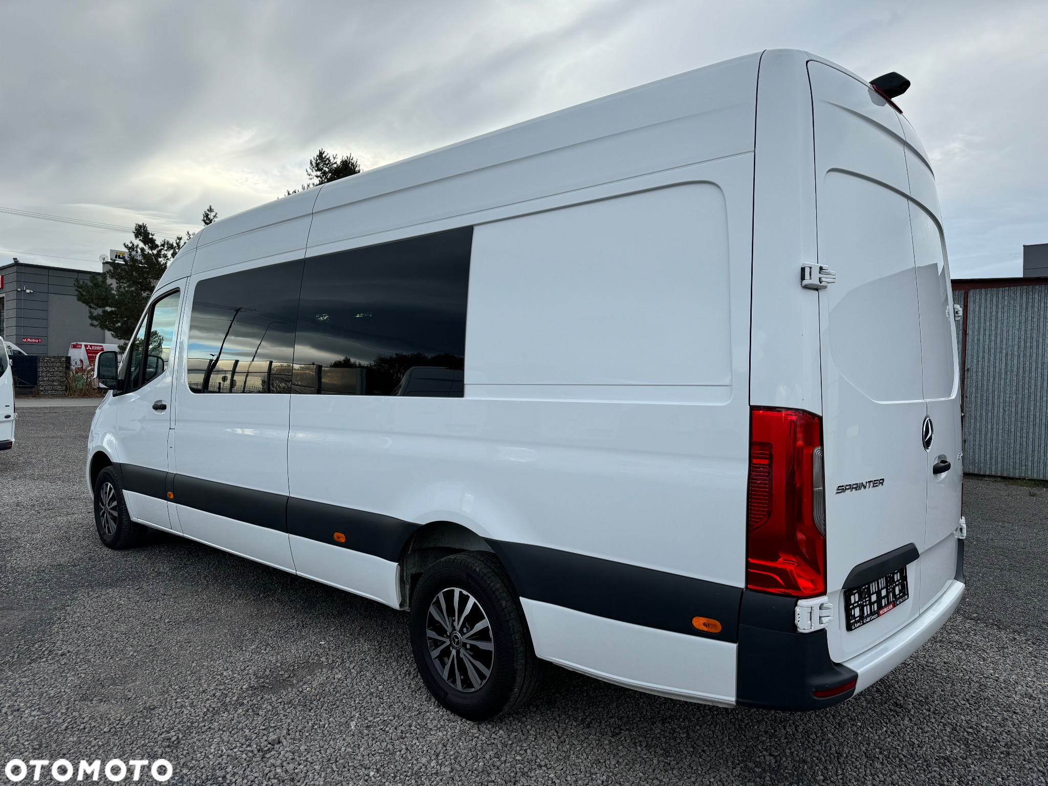 Mercedes-Benz Sprinter - 4
