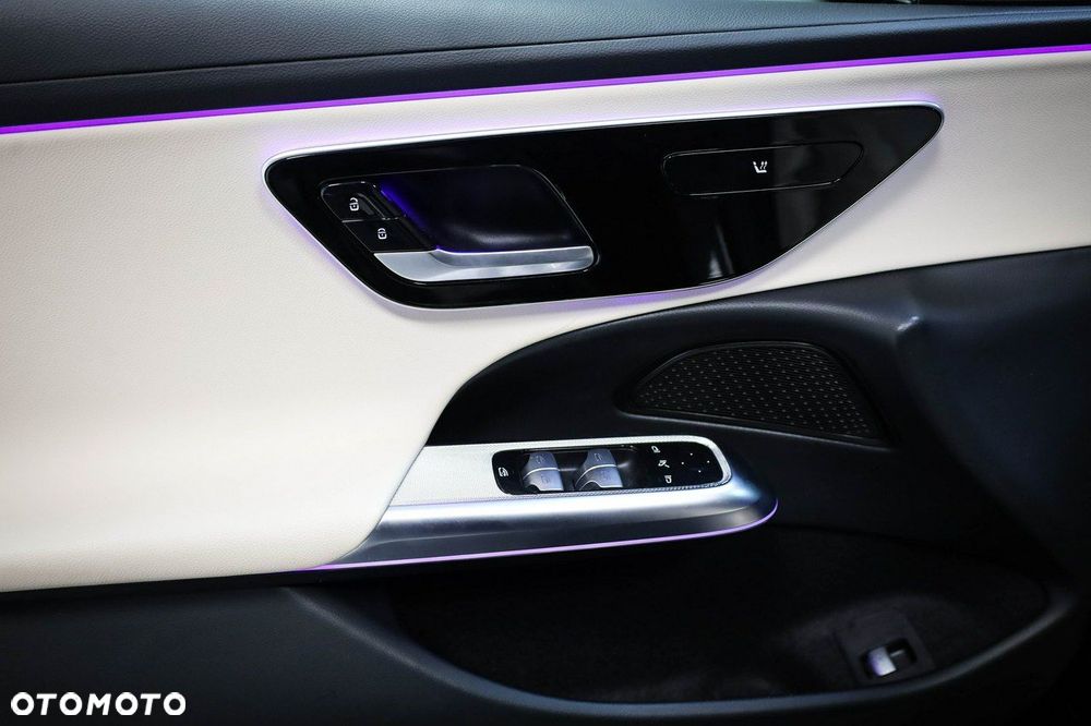 Mercedes-Benz Klasa E - 20