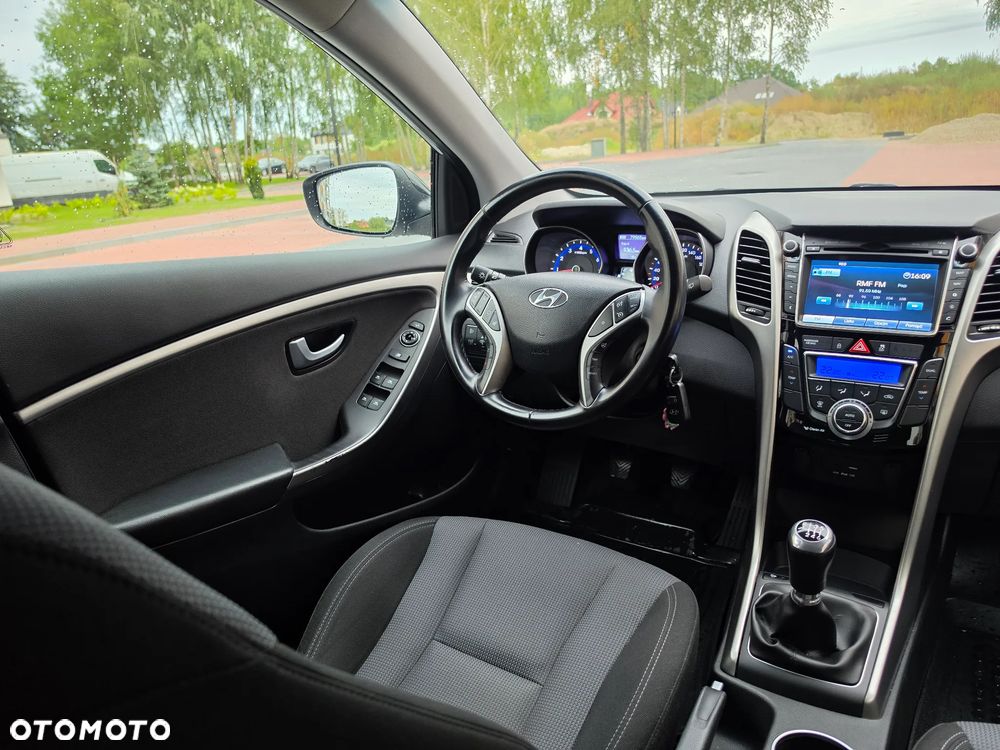 Hyundai i30 1.6 GDI BlueDrive Premium - 28