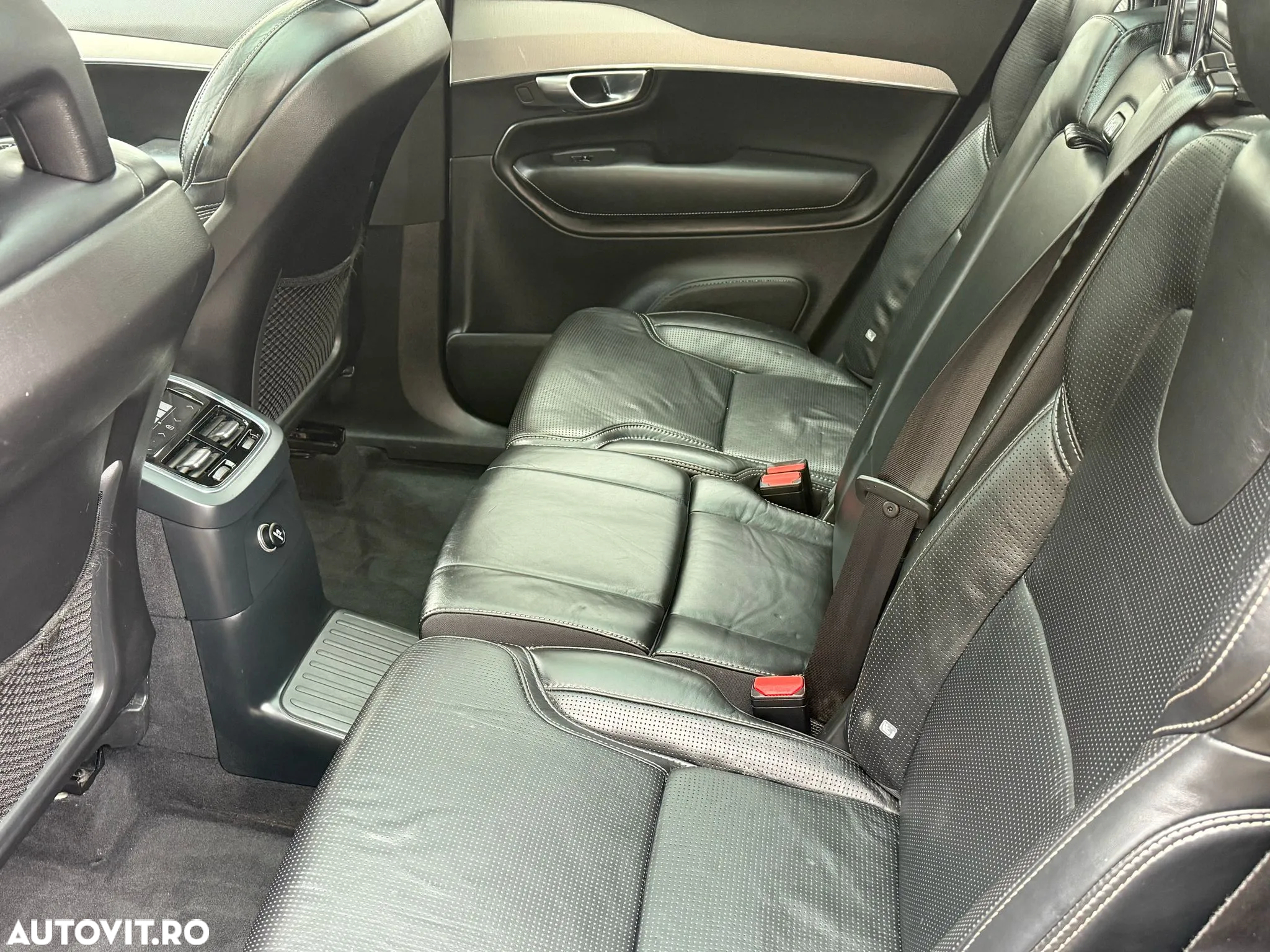 Volvo XC 90 AWD T8 Twin Engine Geartronic RDesign - 7