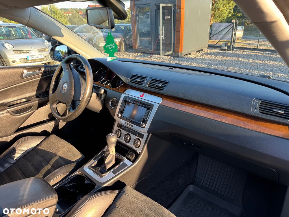 Volkswagen Passat 2.0 TDI Highline - 20