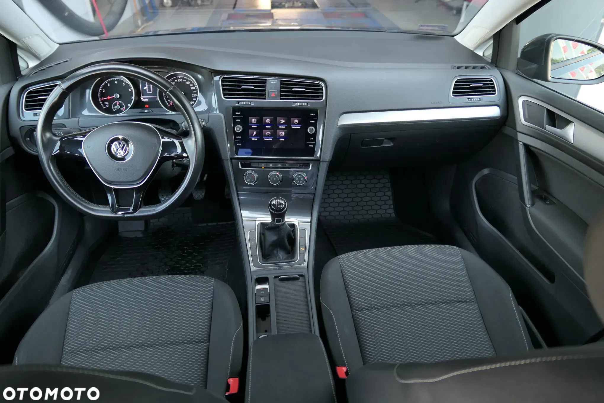 Volkswagen Golf VII 1.0 TSI BMT Trendline - 13