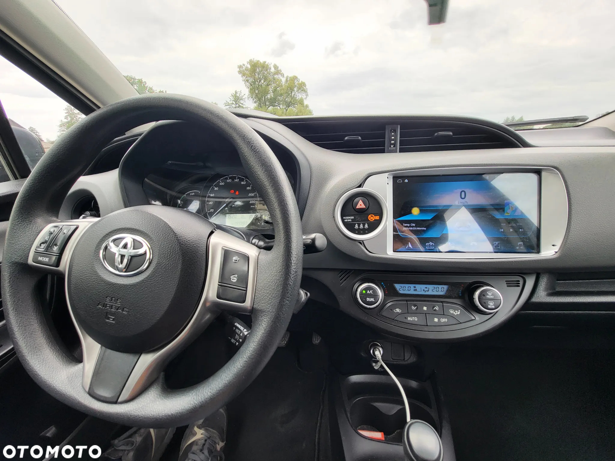 Toyota Yaris - 27