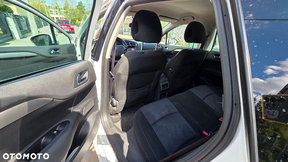Citroën C4 1.6 HDi Attraction - 10