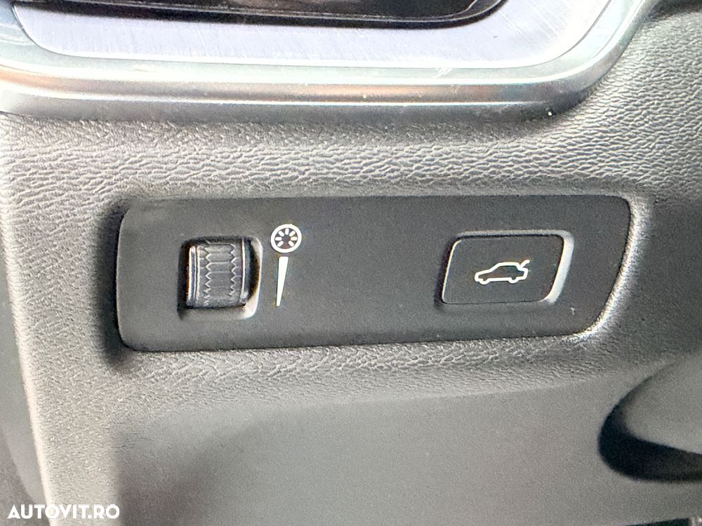 Volvo V60 D3 Momentum Core - 10