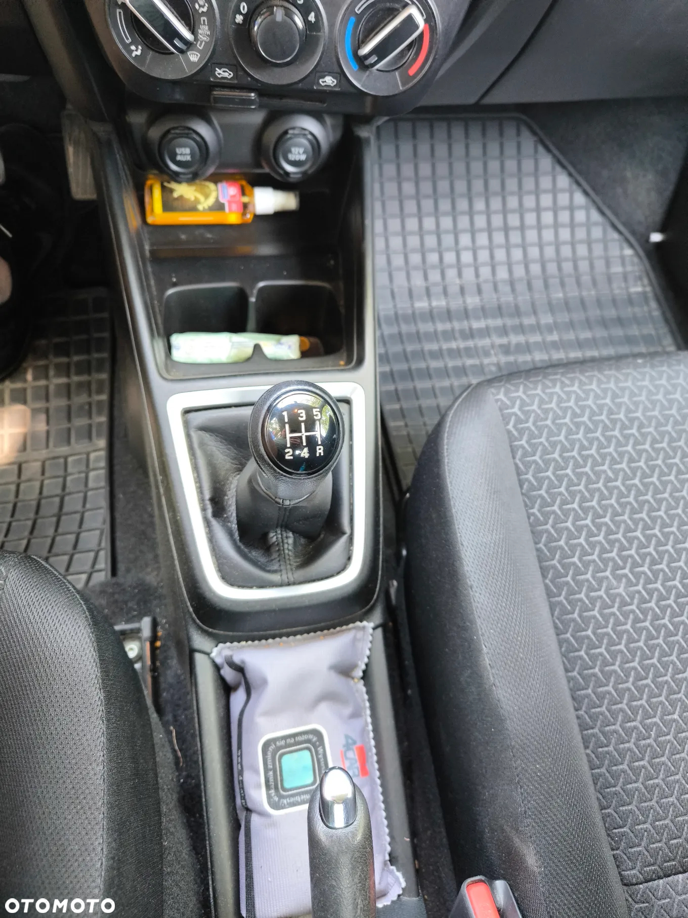Suzuki Swift 1.2 SHVS Premium Plus - 10