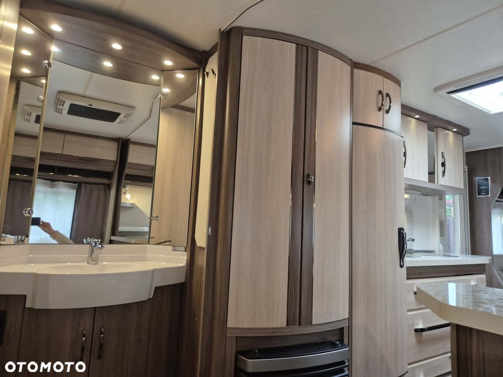 Hobby 650 De Luxe KMFE - 6