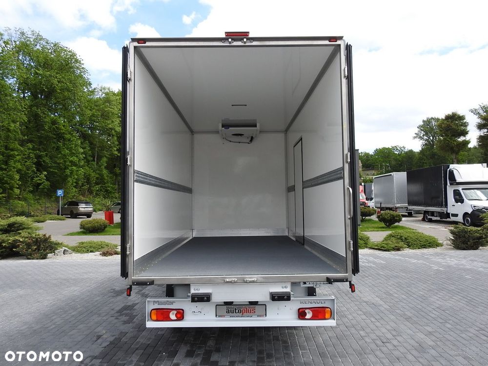 Renault MASTER NOWY CHŁODNIA KONTENER -10*C 8 PALET TEMPOMAT KLIMATYZACJA LEDY 165KM - 13