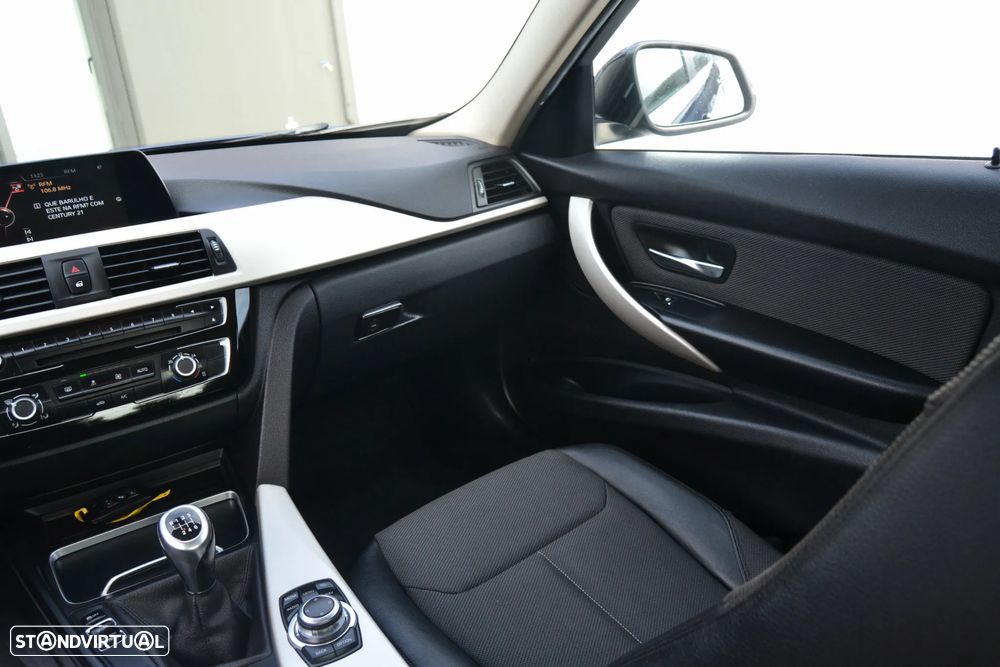 BMW 320 d Advantage - 15