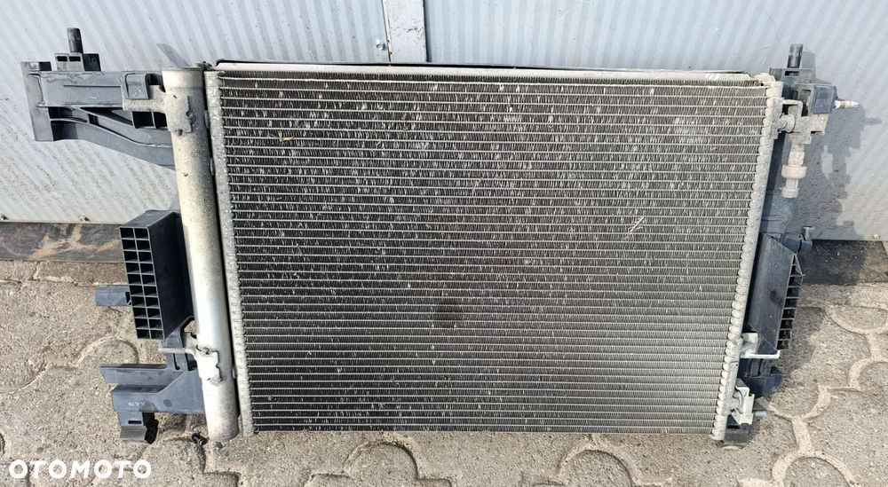 Astra J chłodnica wentylator chłodnice komplet 1,4 16V Astra IV Opel - 2