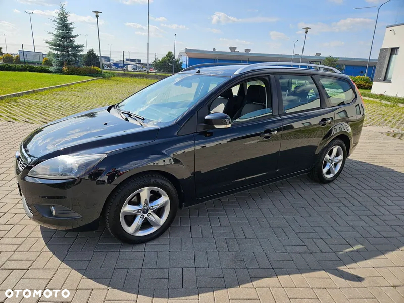 Ford Focus 1.6 Ambiente - 23