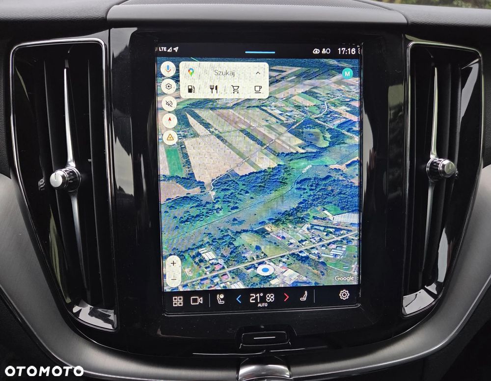 Volvo XC 60 B4 D Geartronic Momentum Pro - 28