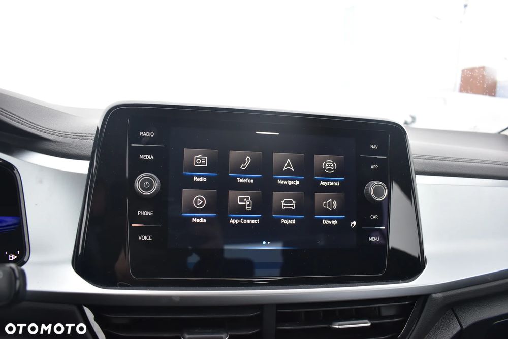 Volkswagen T-Roc 1.5 TSI Life - 32