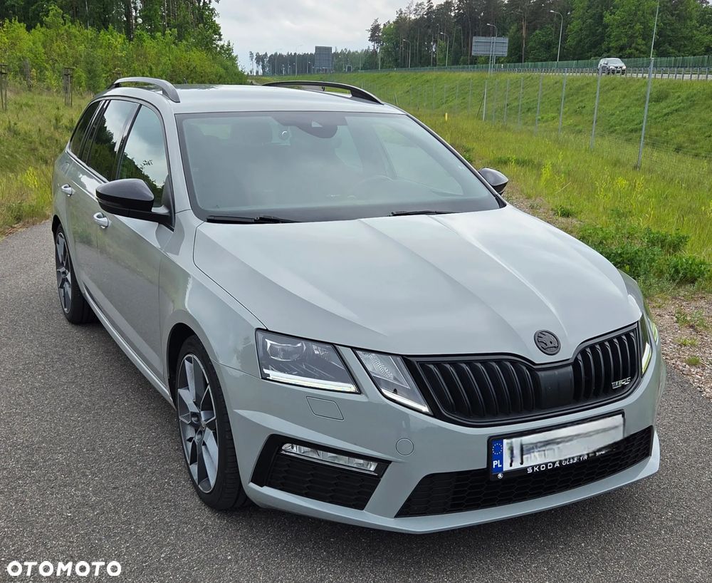 Skoda Octavia 2.0 TDI 4x4 RS Challenge DSG - 2