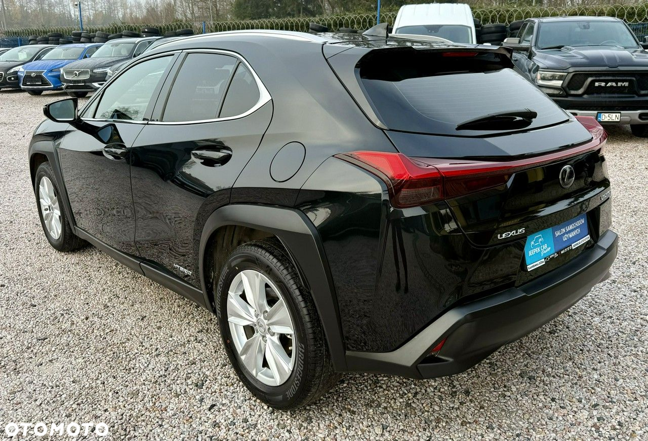 Lexus UX 250h Elegance 2WD - 6