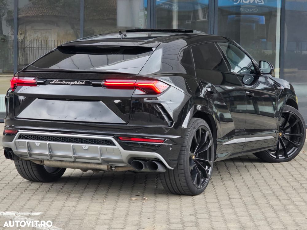 Lamborghini URUS - 4