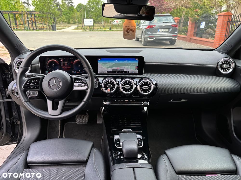 Mercedes-Benz Klasa A 180 Edition 1 7G-DCT - 14