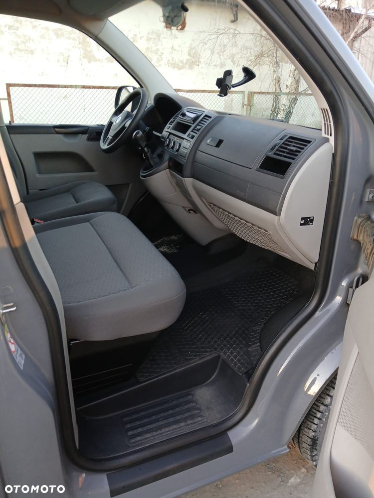 Volkswagen Transporter - 8