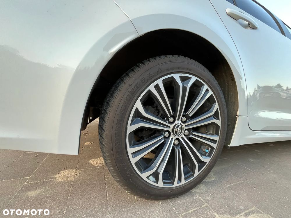 Toyota Corolla 1.8 Hybrid Comfort - 16