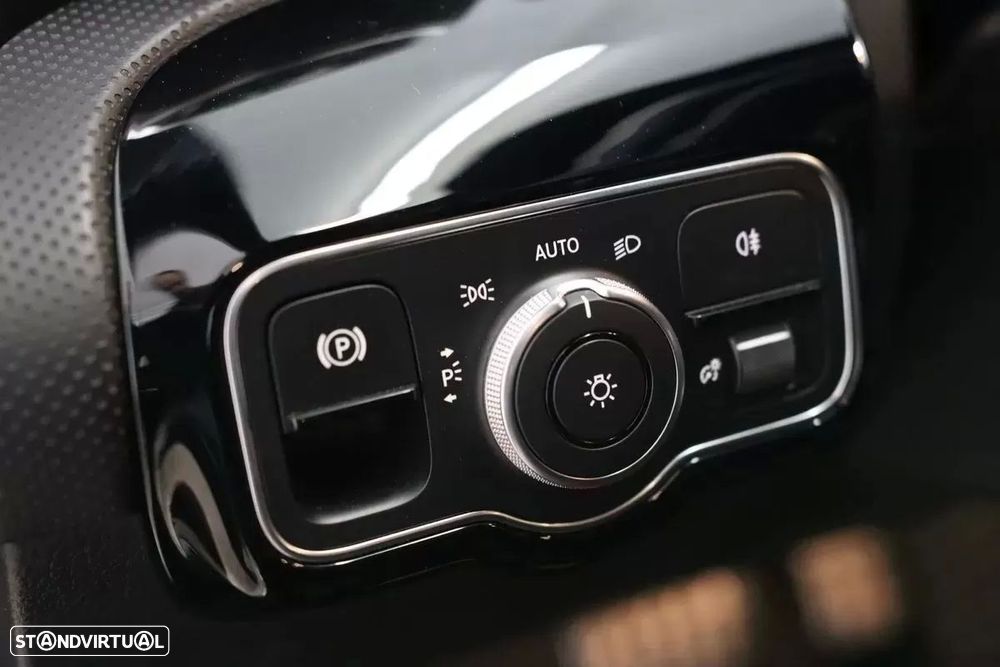 Mercedes-Benz A 180 Limousine d 7G-DCT AMG Line - 6