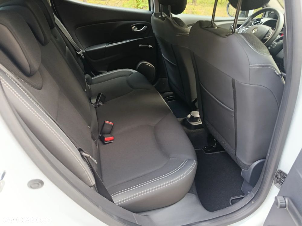 Renault Clio - 17