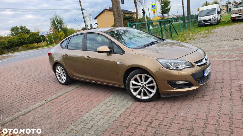 Opel Astra 1.4 Turbo Active - 37