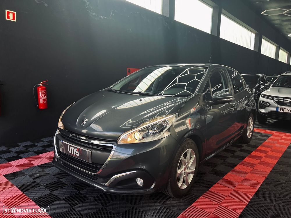 Peugeot 208 1.2 VTi SE Style - 3