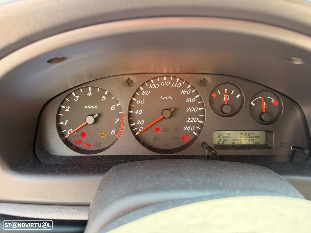 Nissan Almera 1.5 Comfort - 14