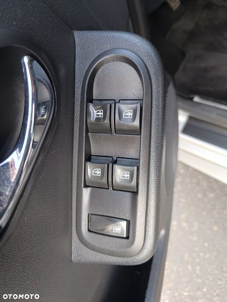 Dacia Duster 1.5 dCi Prestige 4WD - 6