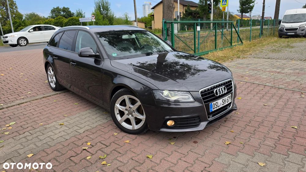 Audi A4 Avant - 1