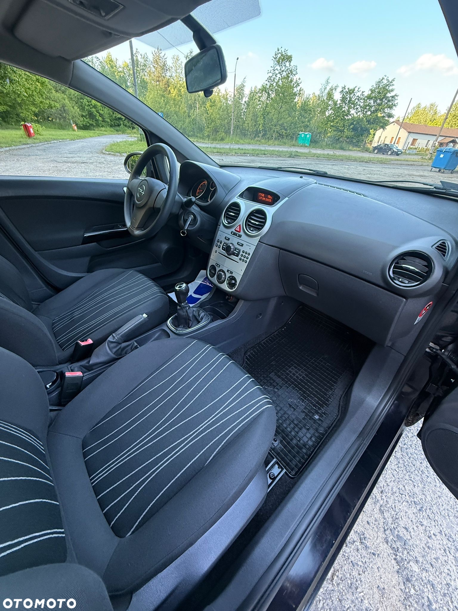 Opel Corsa 1.2 16V Enjoy - 17