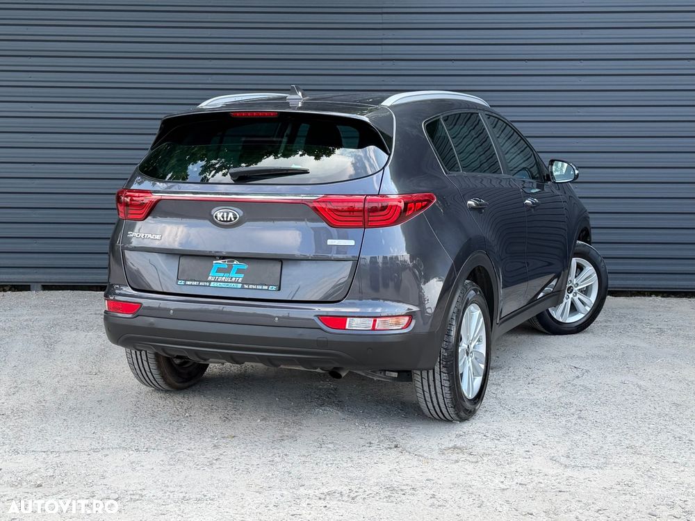 Kia Sportage 1.6 GDI 2WD Attract - 4