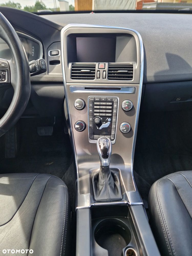 Volvo XC 60 D5 AWD Summum - 27