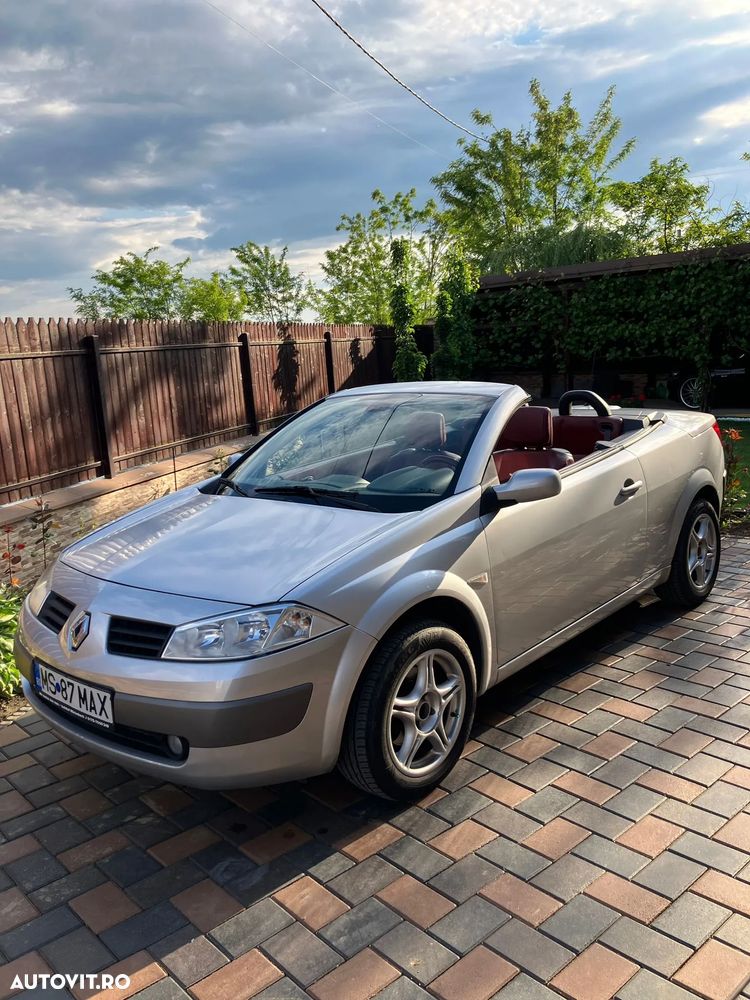 Renault Megane 2.0 Confort Dynamique - 1